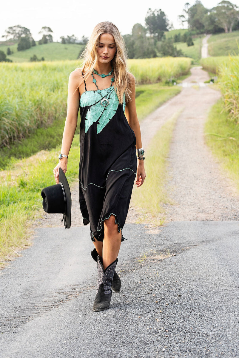 Come Away With Me Embroidered Midi Dress - Chasing Unicorns