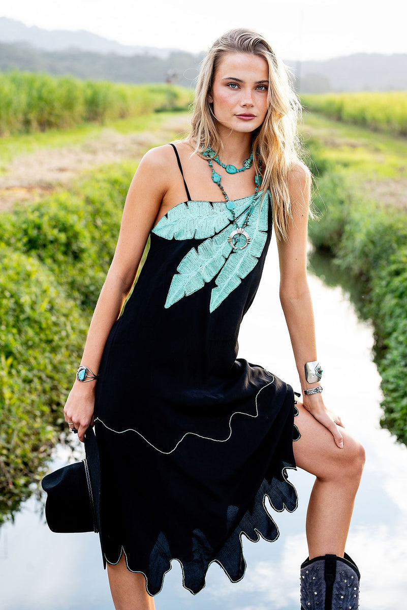 Come Away With Me Embroidered Midi Dress - Chasing Unicorns