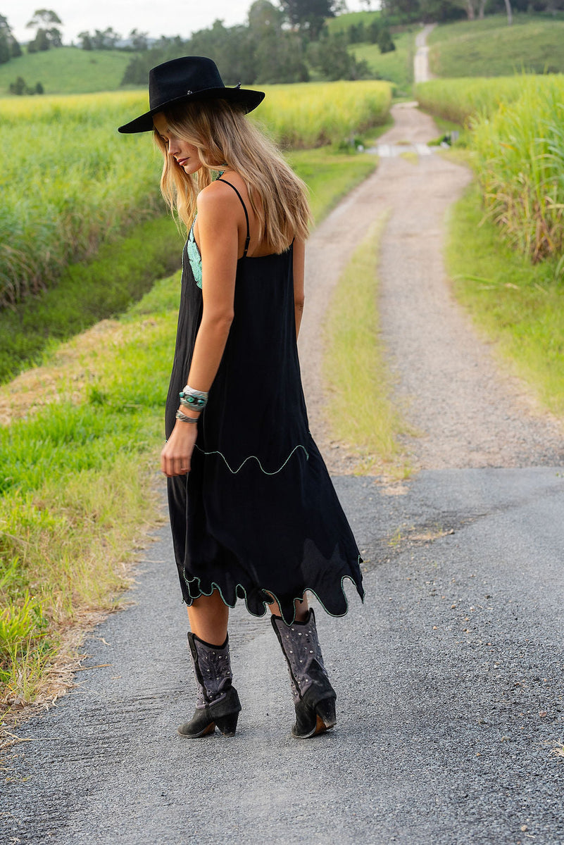 Come Away With Me Embroidered Midi Dress - Chasing Unicorns