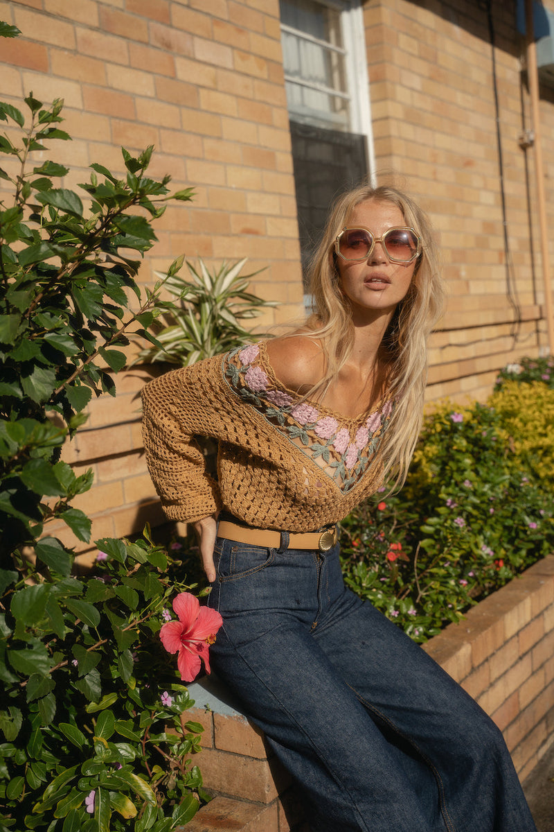 California Soul Crochet Jumper - golden meadow - Chasing Unicorns
