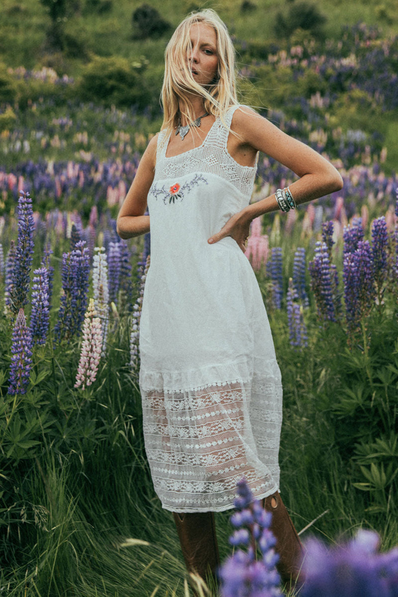 Down By The River Gauze And Lace Midi Dress - White - Chasing Unicorns