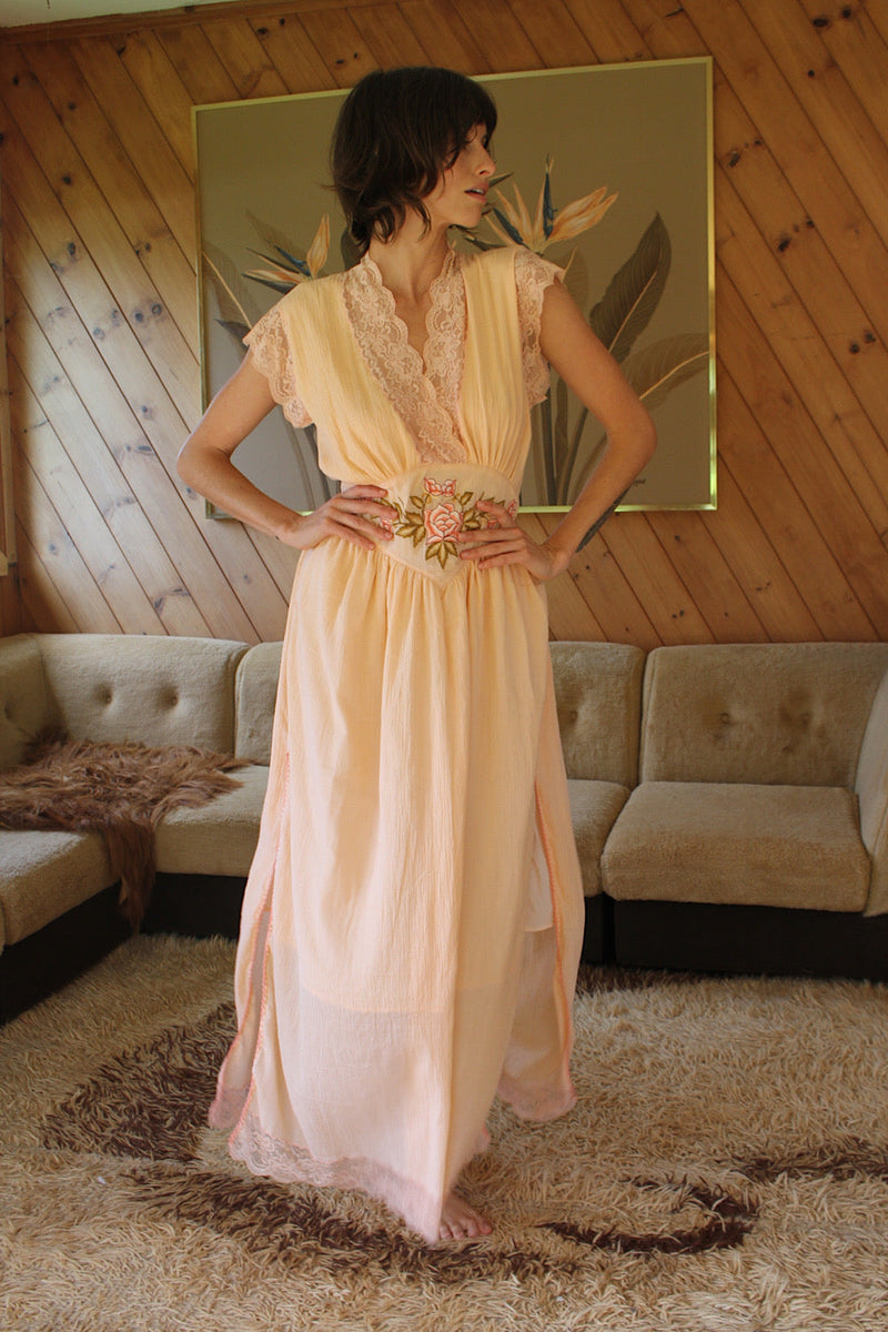 NEW Lace Embroidered Maxi Dress - Chasing Unicorns