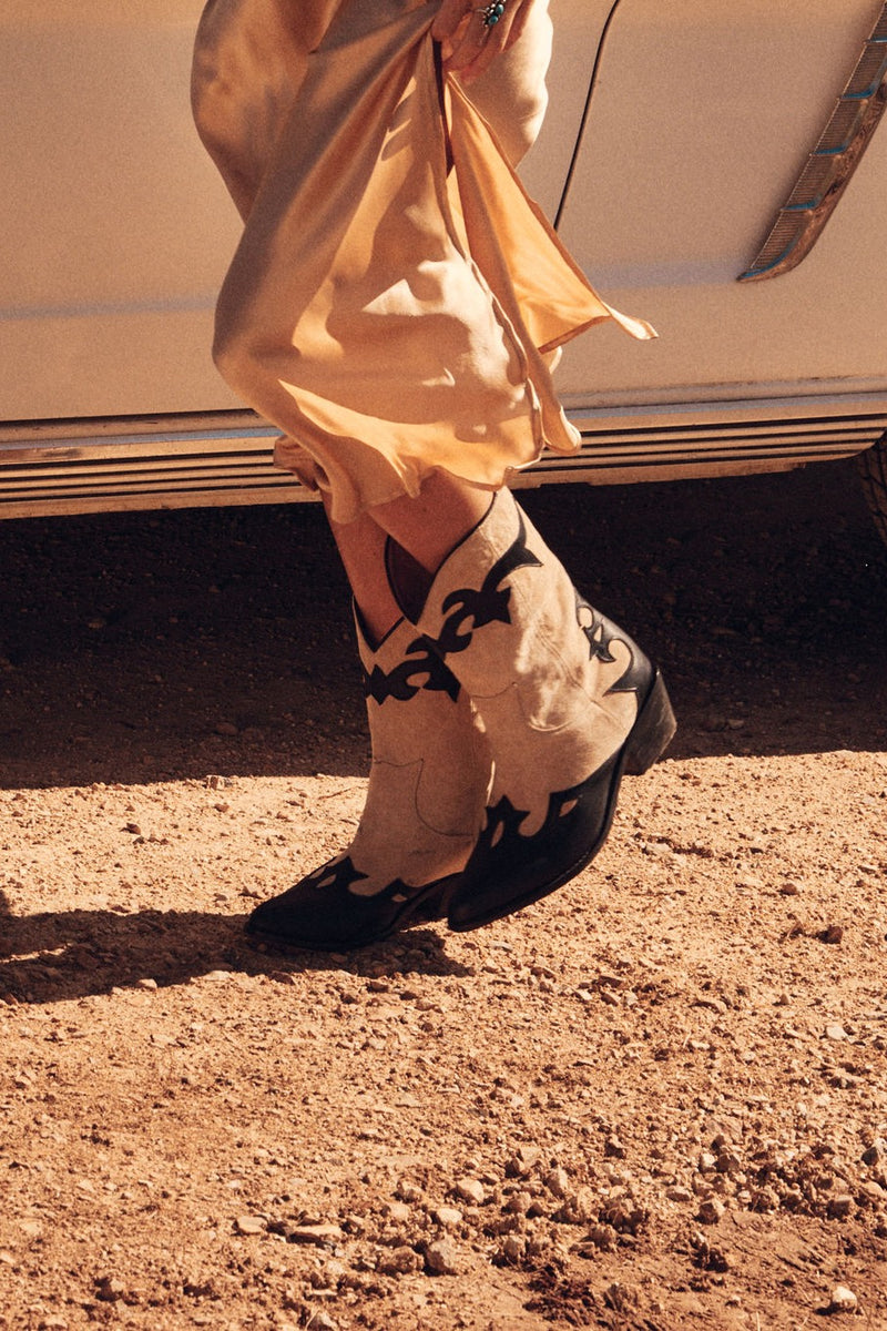 If They Come Lookin’ Leather + Suede Cowboy Boots - Bone