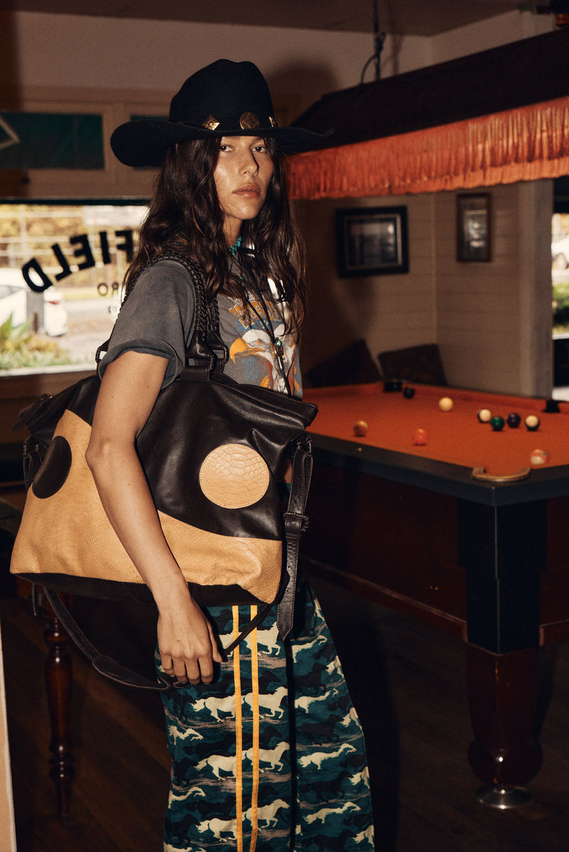 Yin Yang Leather Weekender Bag - Tan