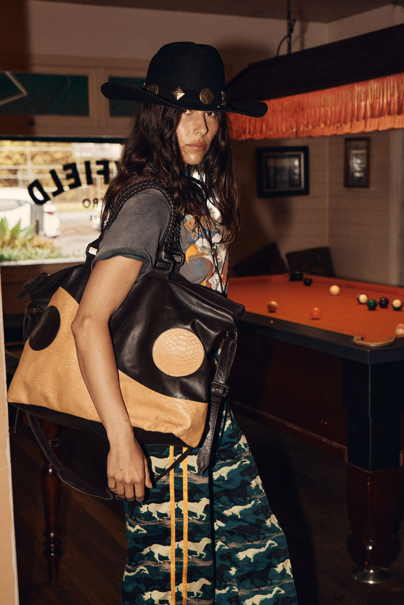 Yin Yang Leather Weekender Bag - Tan