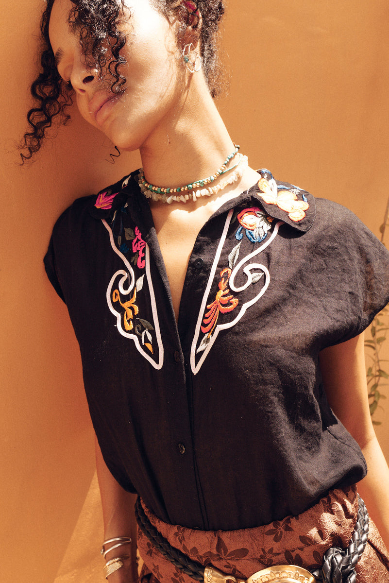 Palomino Sleeveless Embroidered Cotton Blouse