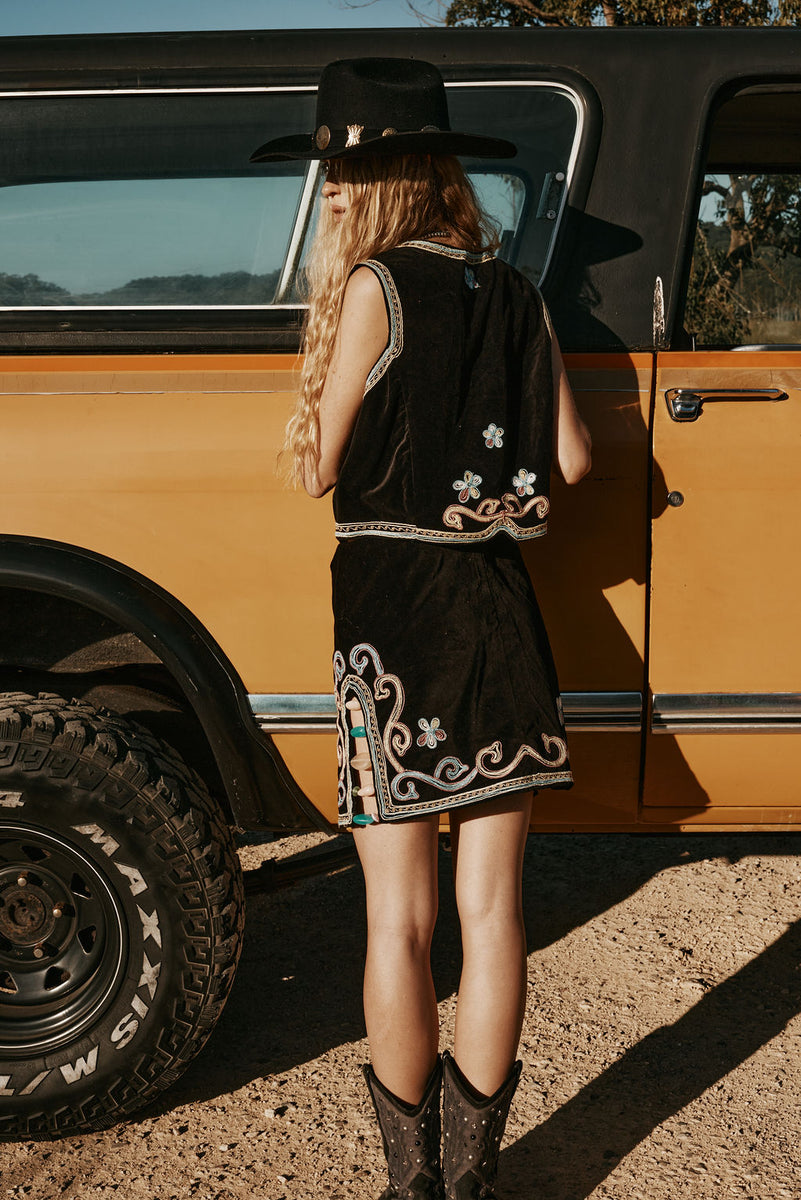 Ladies of the Canyon Embroidered Skirt