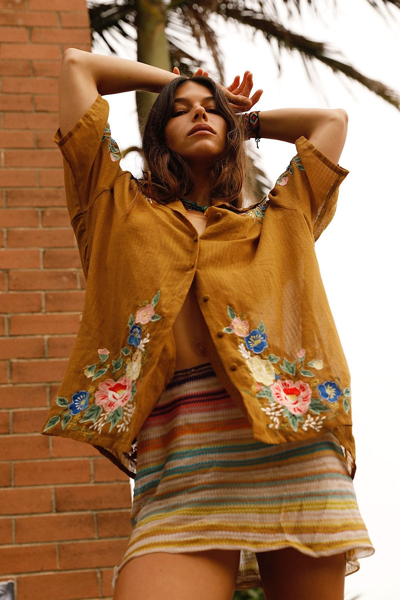 She Rides Wild Horses Embroidered Textural Cotton Short Sleeve Shirt