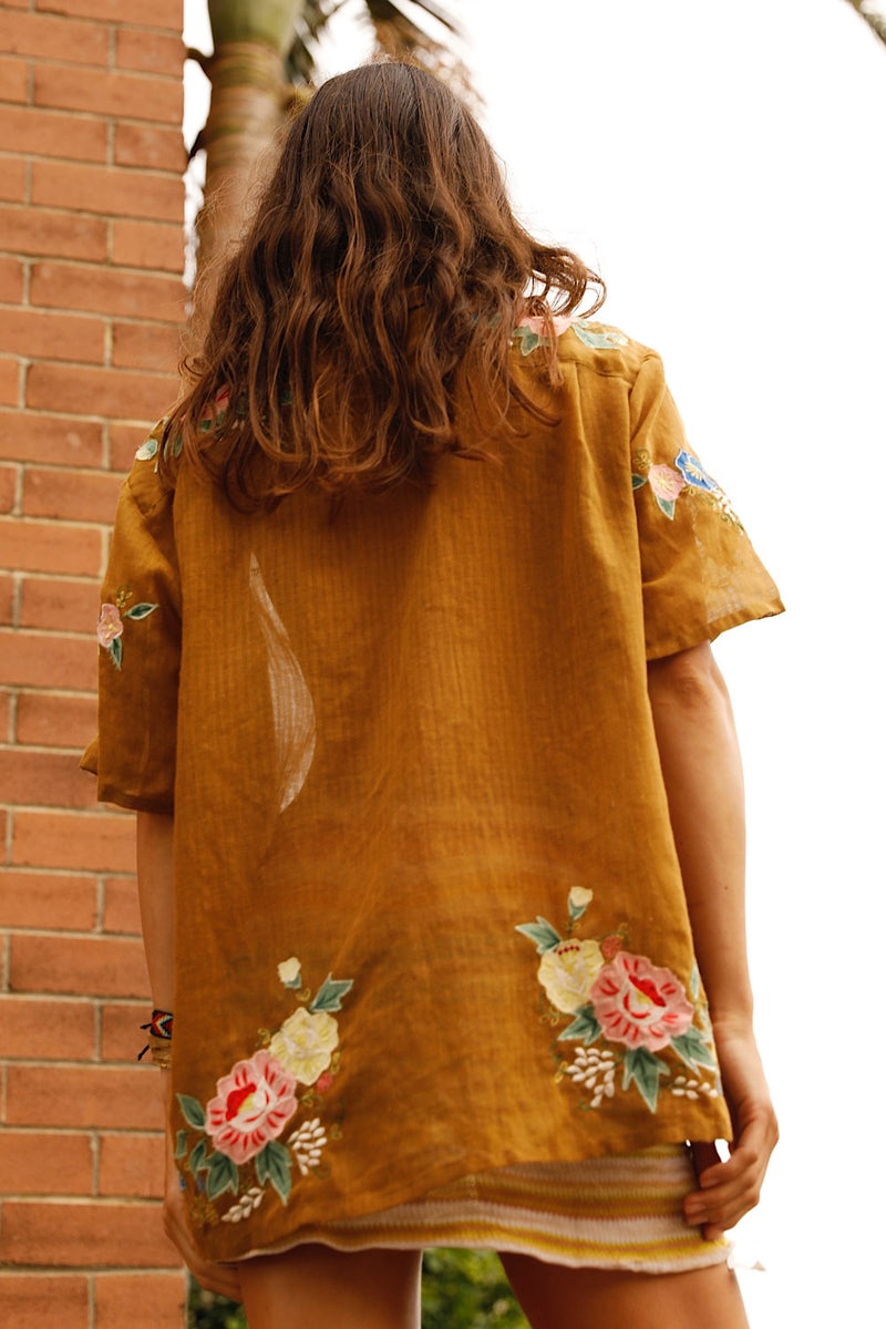 She Rides Wild Horses Embroidered Textural Cotton Short Sleeve Shirt