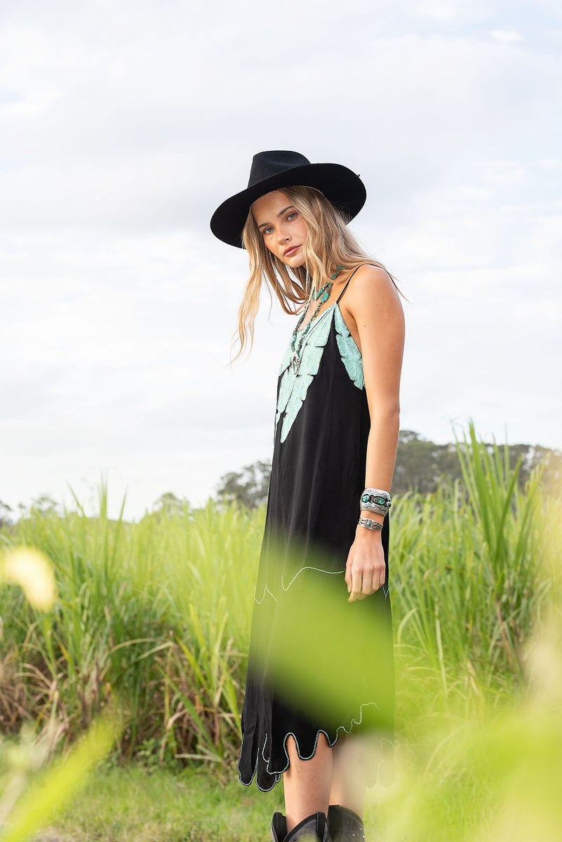 Come Away With Me Embroidered Midi Dress - Chasing Unicorns