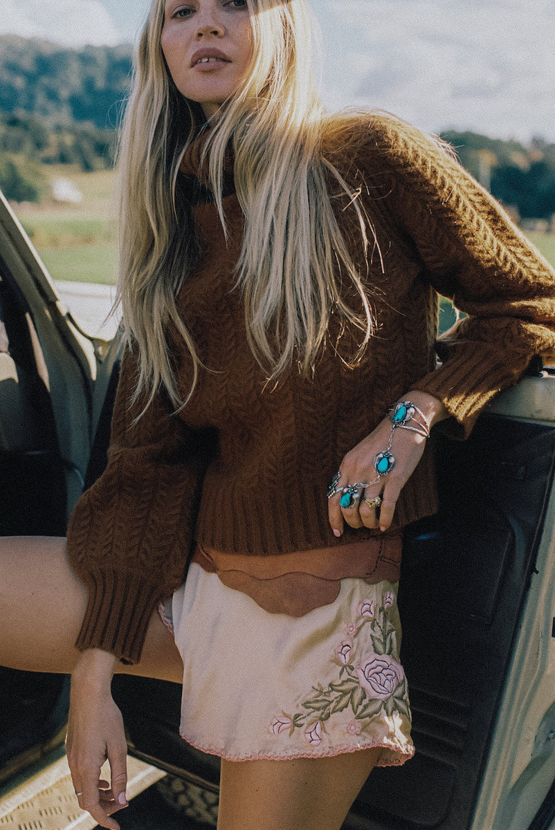 Layla Embroidered Silk Shorts - Chasing Unicorns