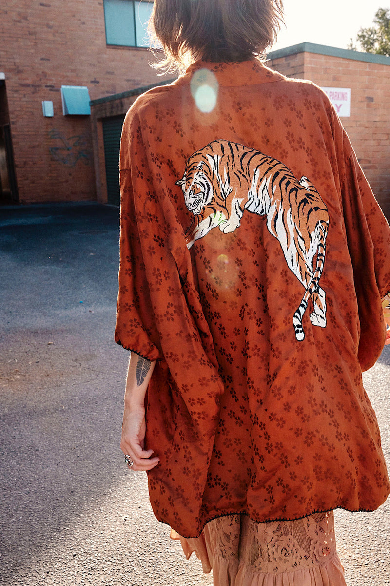 NEW Jungle Fever Silk Satin Kimono - Chasing Unicorns