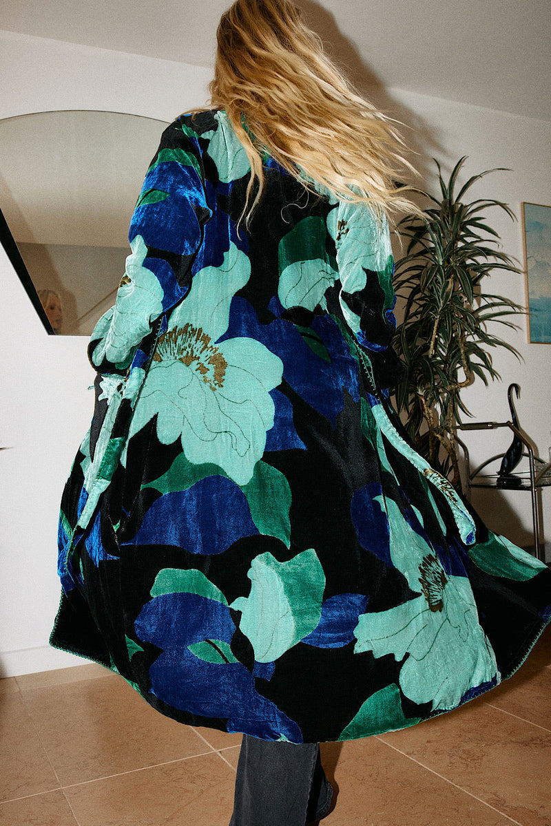 NEW Roadhouse Blues Velvet Housecoat - Chasing Unicorns