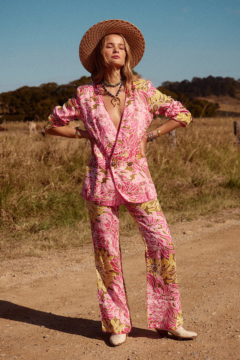 NEW When I Come Around Linen Blazer - Chasing Unicorns