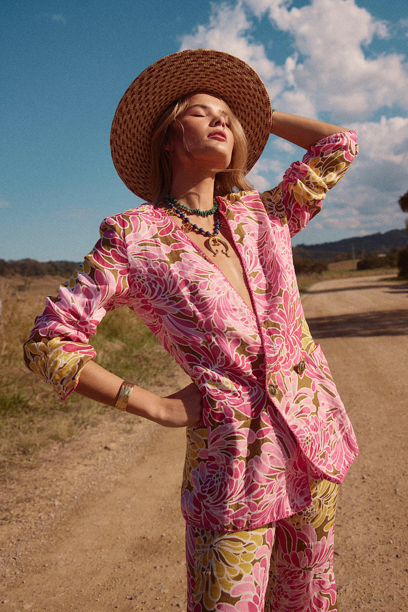 NEW When I Come Around Linen Blazer - Chasing Unicorns