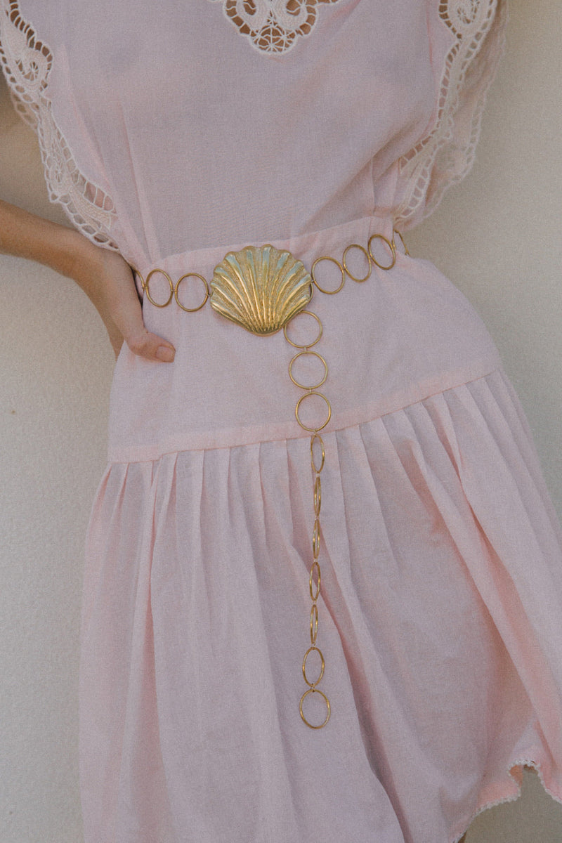 Clam Shell Chain Belt - Chasing Unicorns