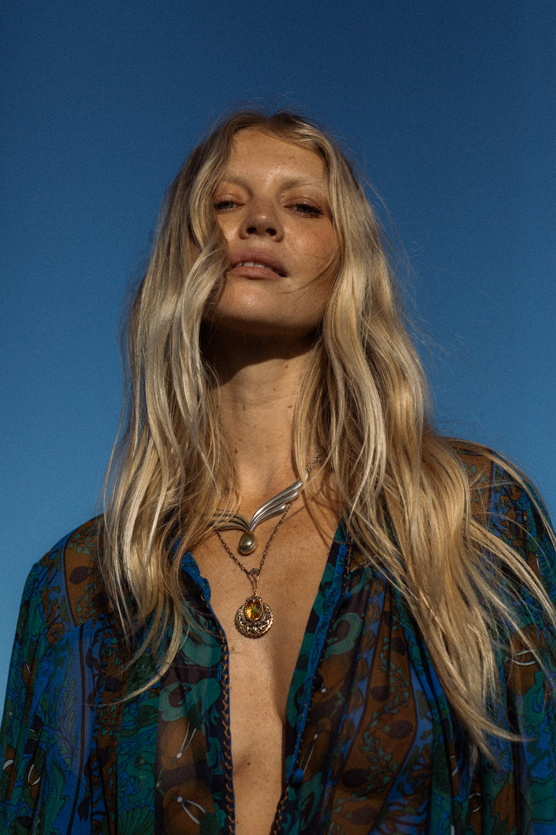 Gold Filagree Pendant Necklace - Chasing Unicorns