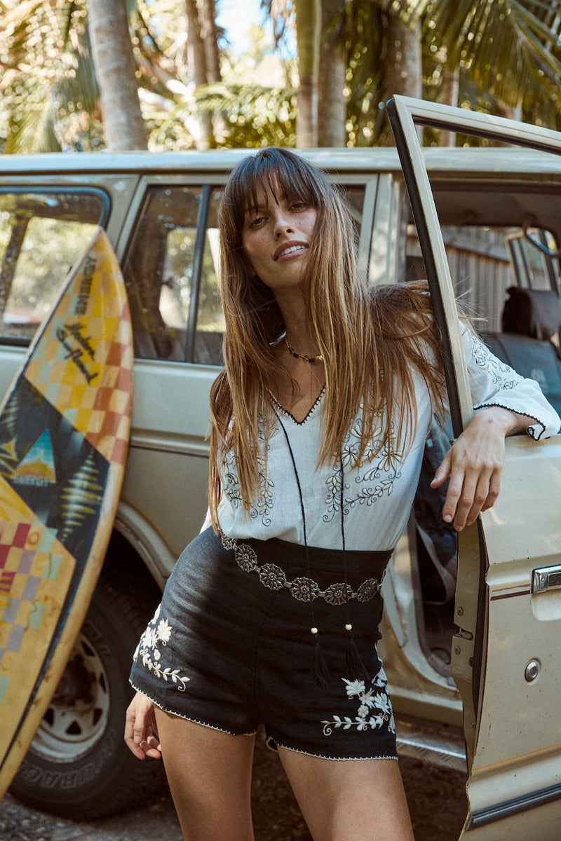 Lay, Lady, Lay Linen Embroidered Shorts - Chasing Unicorns