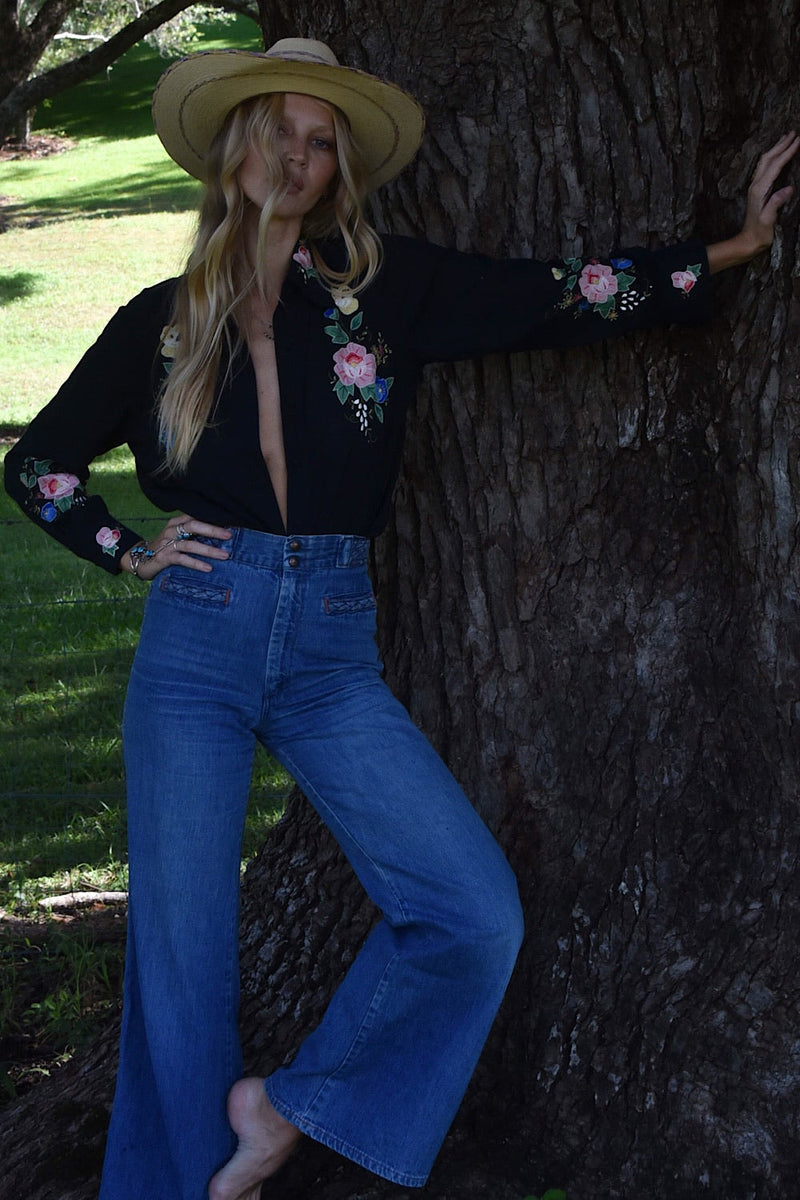 She Rides Wild Horses Cotton Appliqué Blouse - Chasing Unicorns