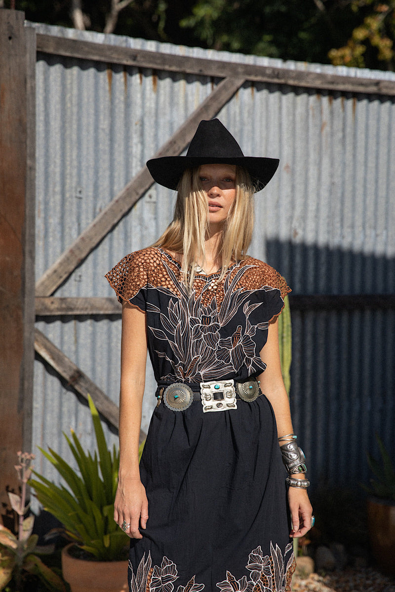 Wild World Embroidered Cutwork Set - Chasing Unicorns